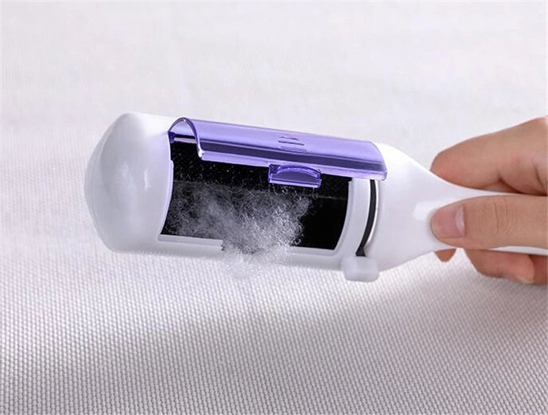 Electrostatic Pet Hair & Lint Remover Brush – Reusable Static Clothing Cleaner for Home, Office & Travel