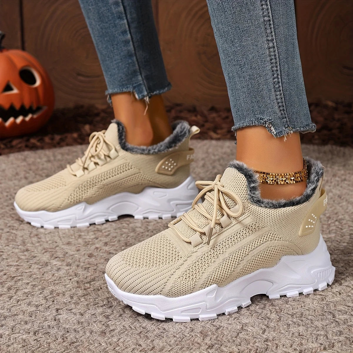 Women’s Winter Warm Non-Slip Sports Shoes – Plush Lined Outdoor Walking Sneakers for Cold Weather Comfort