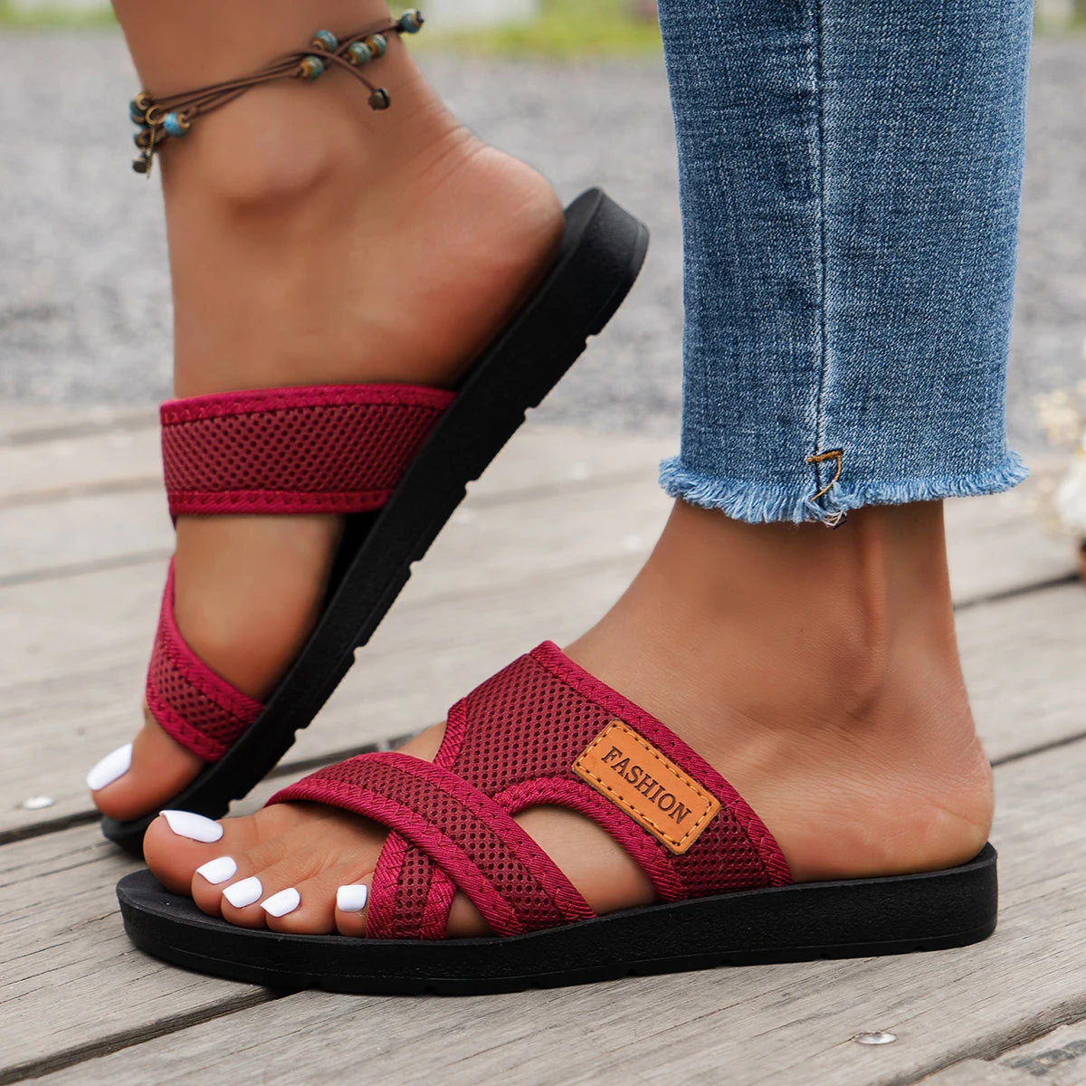 Fashionable Women’s Breathable Mesh Sports Sandals – Comfortable Flat Casual Indoor & Outdoor Wear