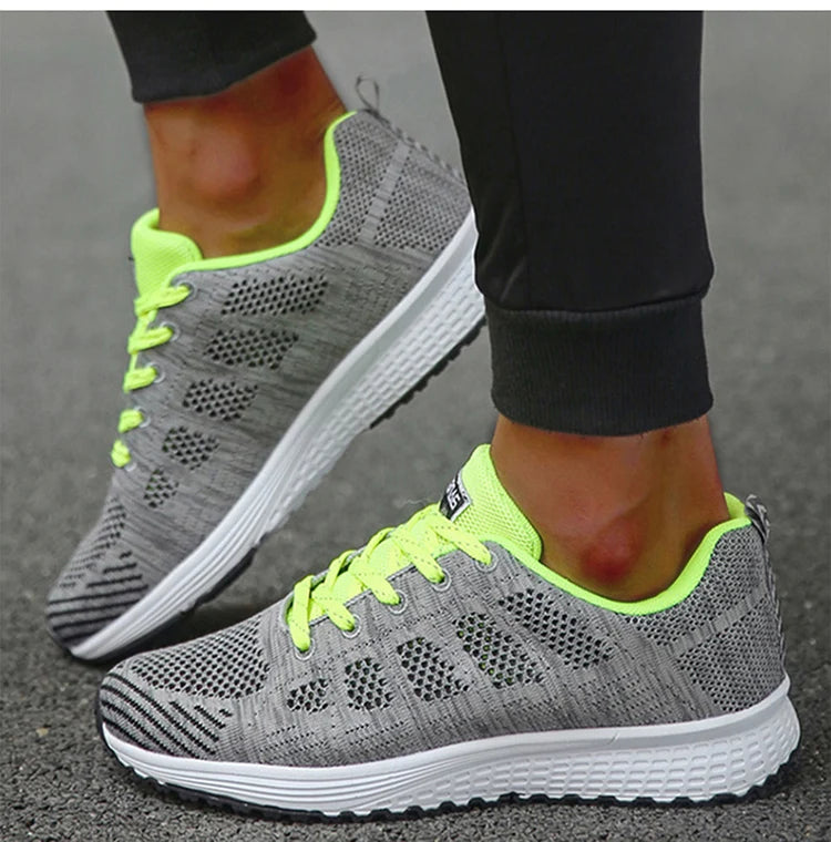 Women’s Breathable Mesh Running Sneakers – Lightweight Lace-Up Vulcanized Outdoor Walking Shoes for Women