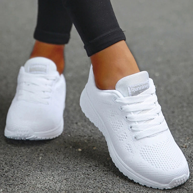 Women’s Breathable Mesh Running Sneakers – Lightweight Lace-Up Vulcanized Outdoor Walking Shoes for Women