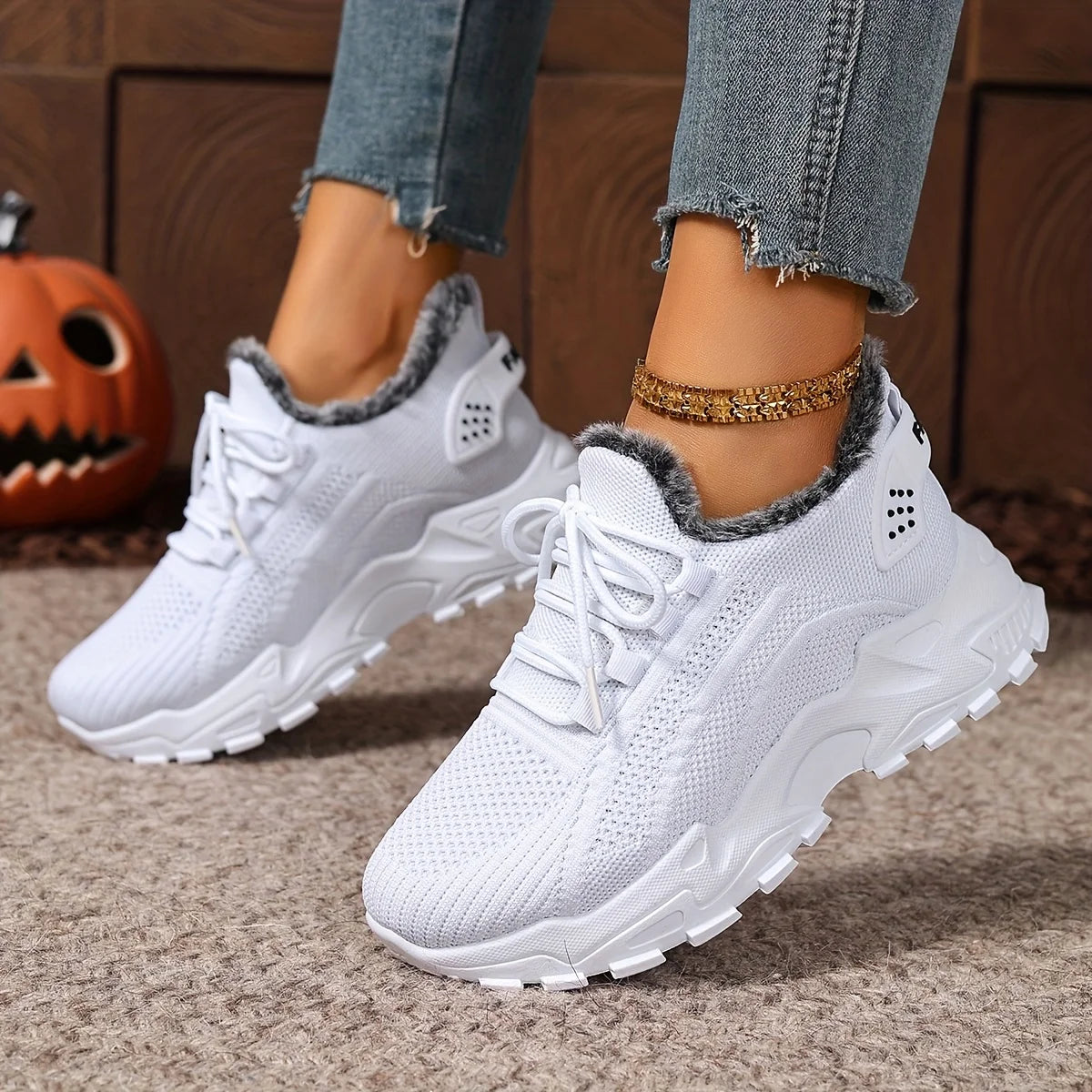 Women’s Winter Warm Non-Slip Sports Shoes – Plush Lined Outdoor Walking Sneakers for Cold Weather Comfort