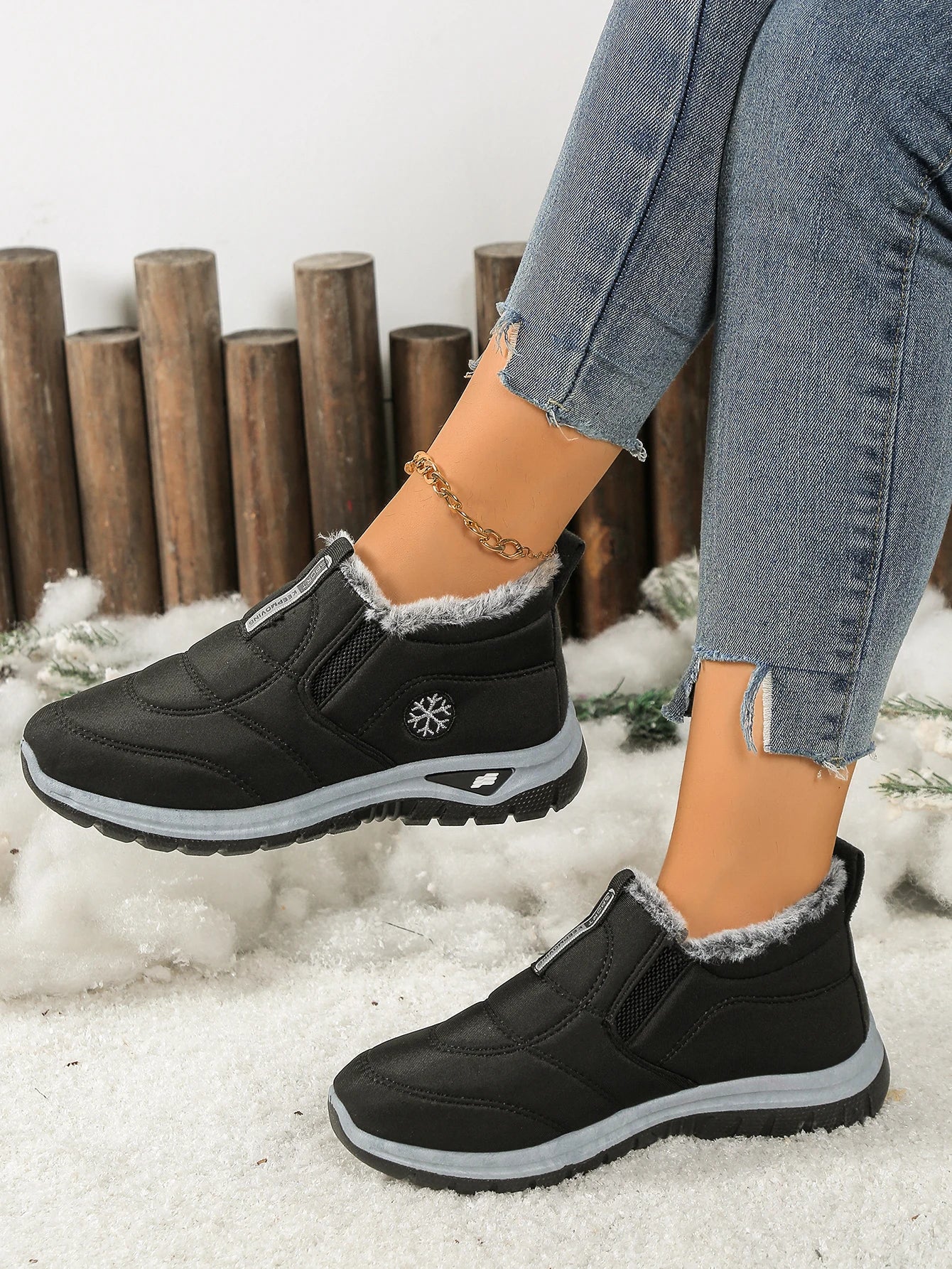 Women’s Lightweight Fleece-Lined Ankle Snow Boots – Soft Sole Slip-On Winter Casual Boots