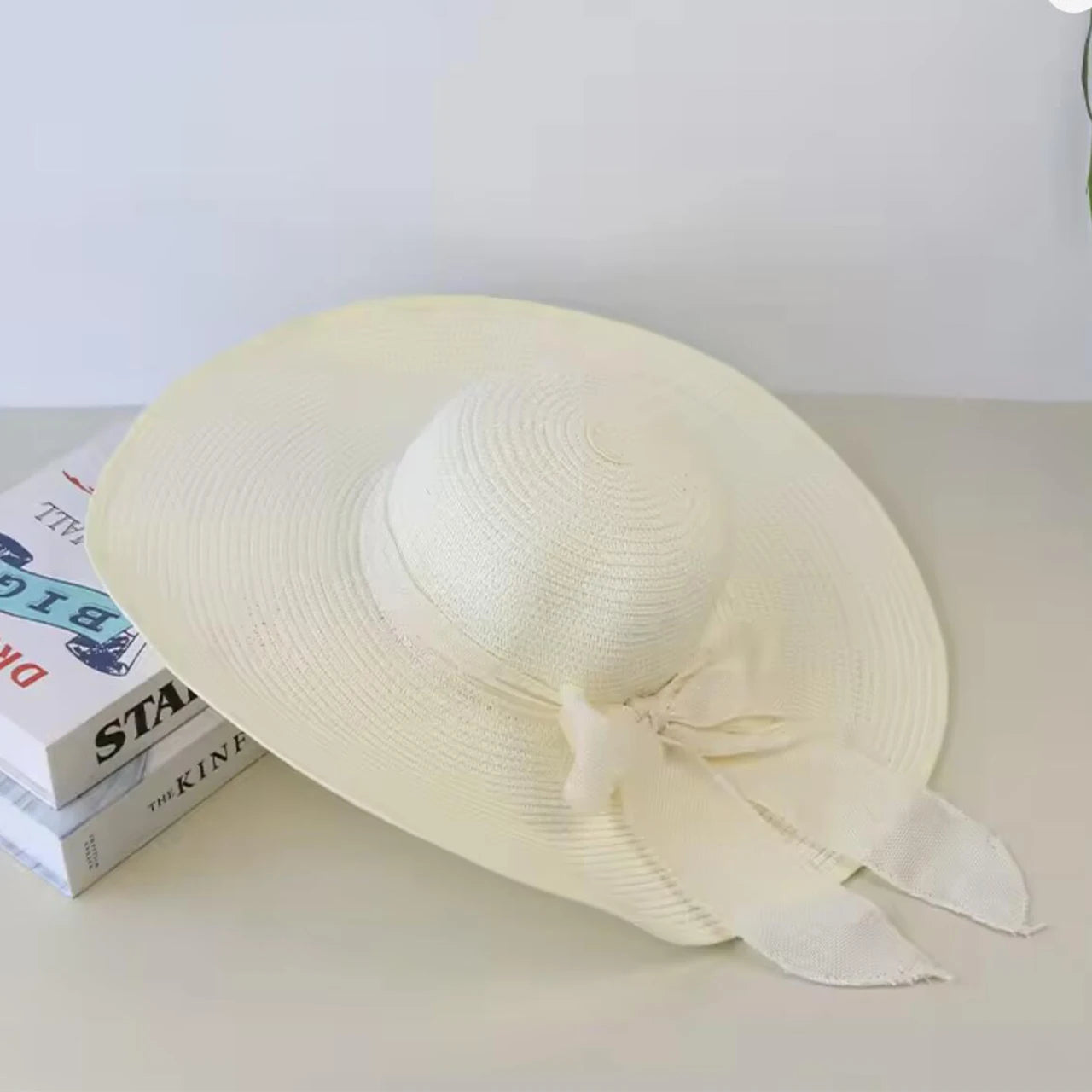 Women’s Wide Brim Straw Sun Hat – Foldable Beach Panama Hat with Bowknot, UV Protection Casual Summer Outdoor Cap