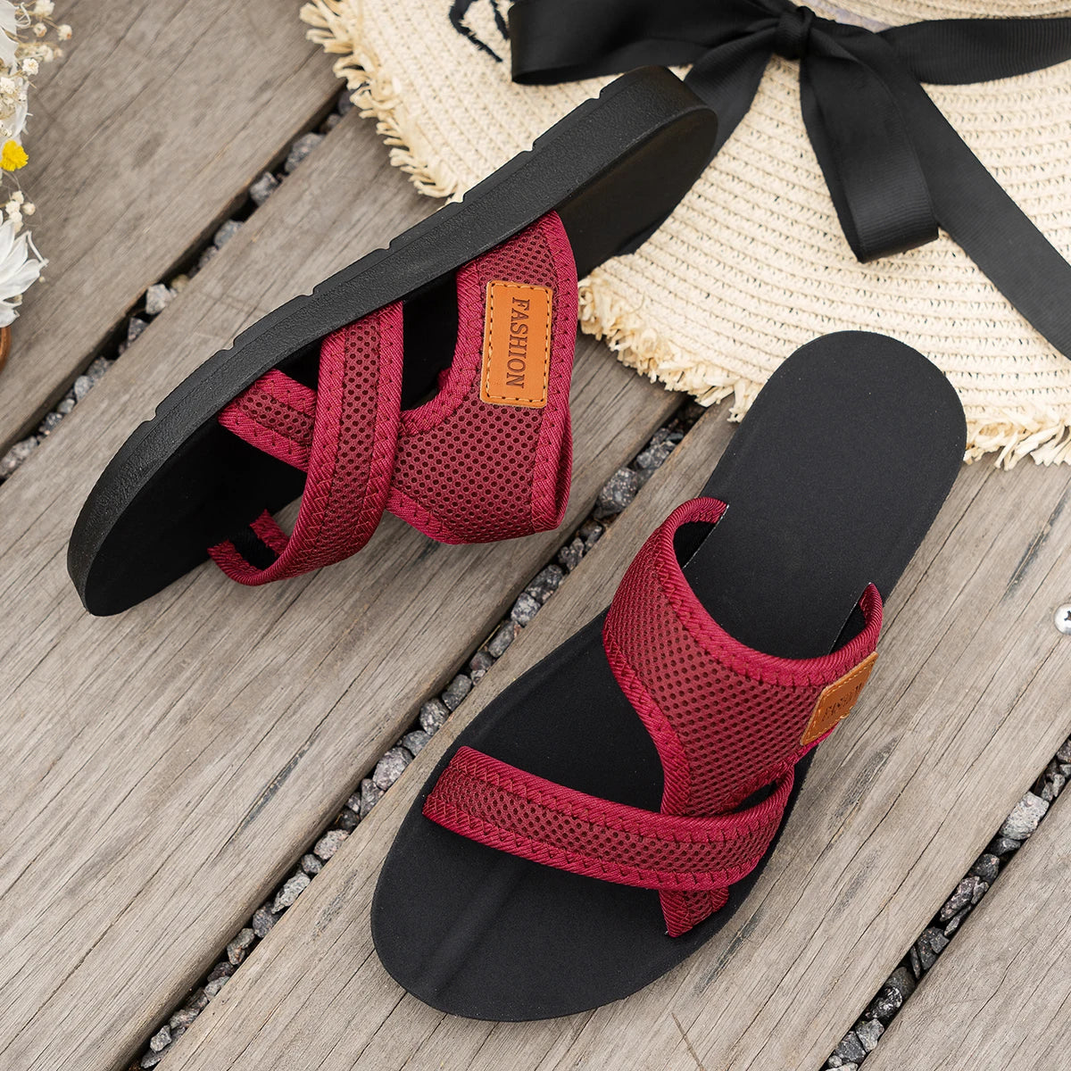 Fashionable Women’s Breathable Mesh Sports Sandals – Comfortable Flat Casual Indoor & Outdoor Wear