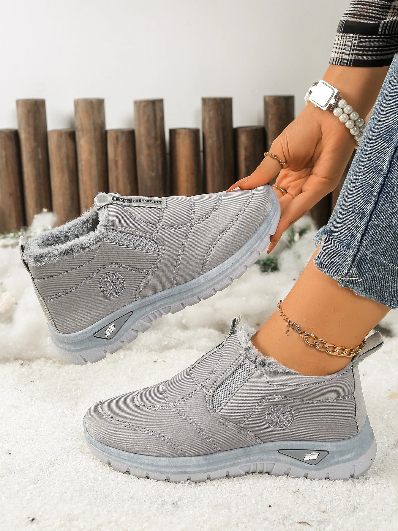 Women’s Lightweight Fleece-Lined Ankle Snow Boots – Soft Sole Slip-On Winter Casual Boots