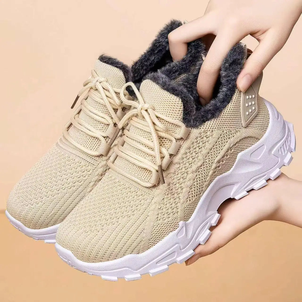 Women’s Winter Warm Non-Slip Sports Shoes – Plush Lined Outdoor Walking Sneakers for Cold Weather Comfort