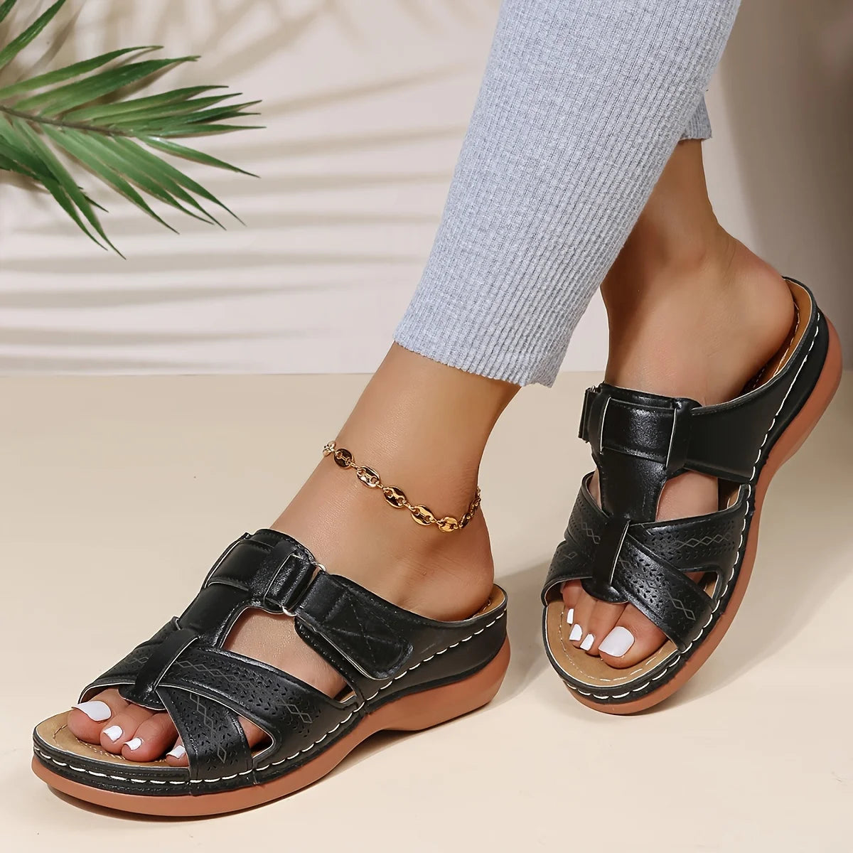 Women’s Comfortable Striped Fisherman Sandals – Arch Support, Lightweight Peep Toe Summer Slippers (3–5cm Heel)