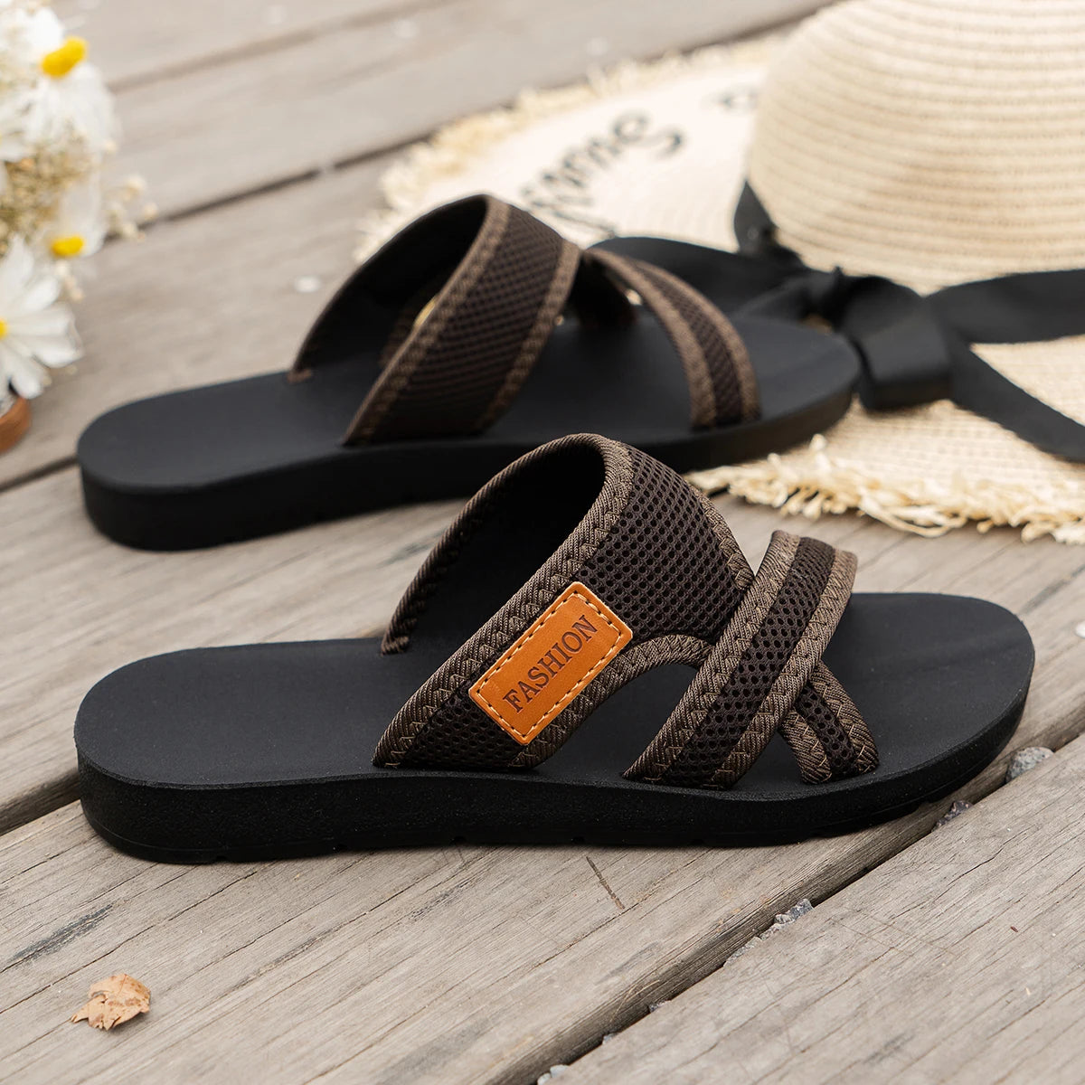 Fashionable Women’s Breathable Mesh Sports Sandals – Comfortable Flat Casual Indoor & Outdoor Wear