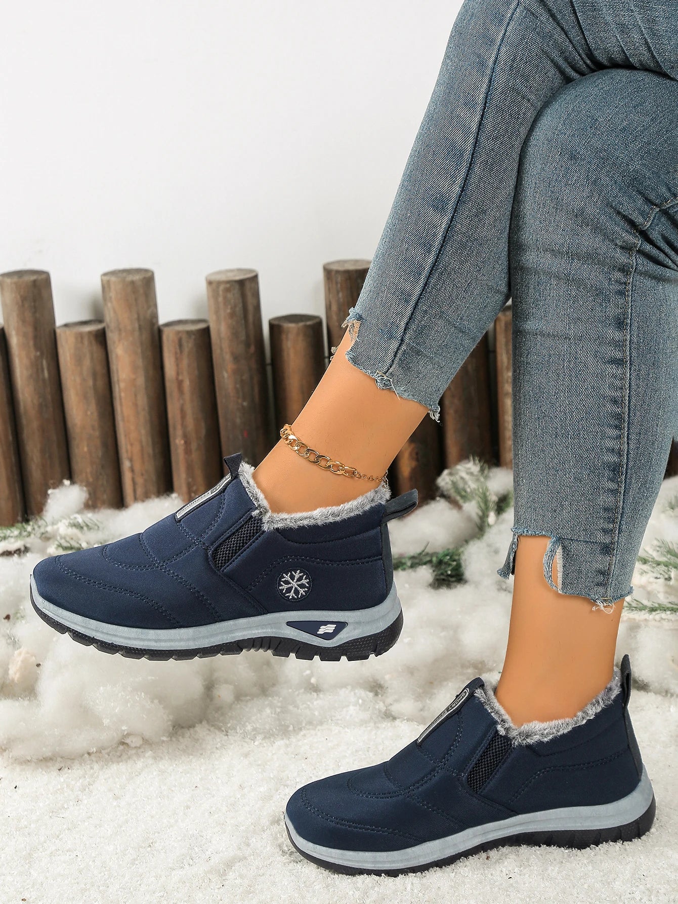 Women’s Lightweight Fleece-Lined Ankle Snow Boots – Soft Sole Slip-On Winter Casual Boots