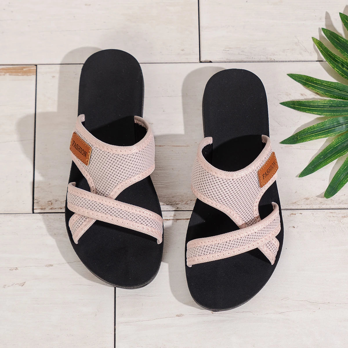 Fashionable Women’s Breathable Mesh Sports Sandals – Comfortable Flat Casual Indoor & Outdoor Wear