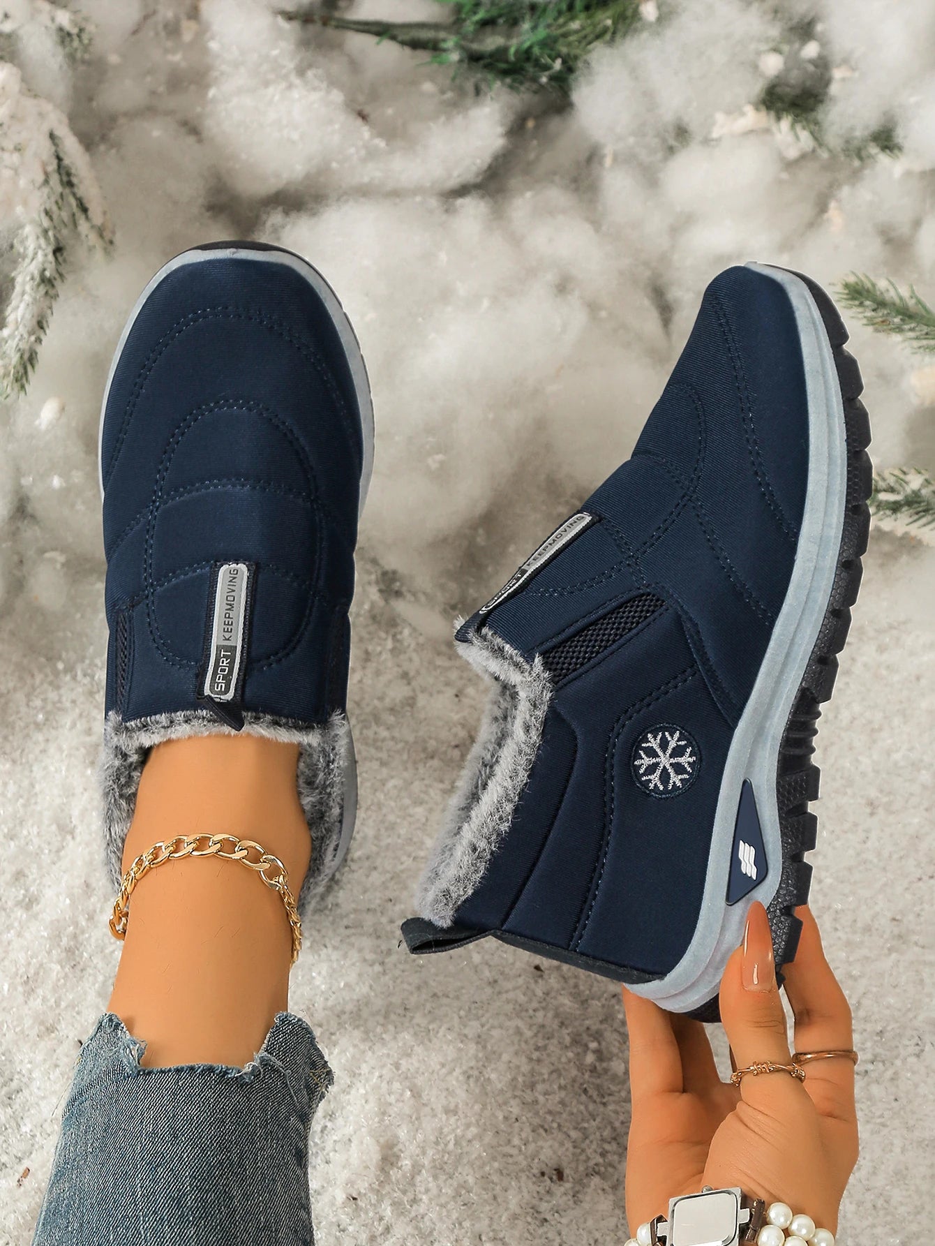 Women’s Lightweight Fleece-Lined Ankle Snow Boots – Soft Sole Slip-On Winter Casual Boots