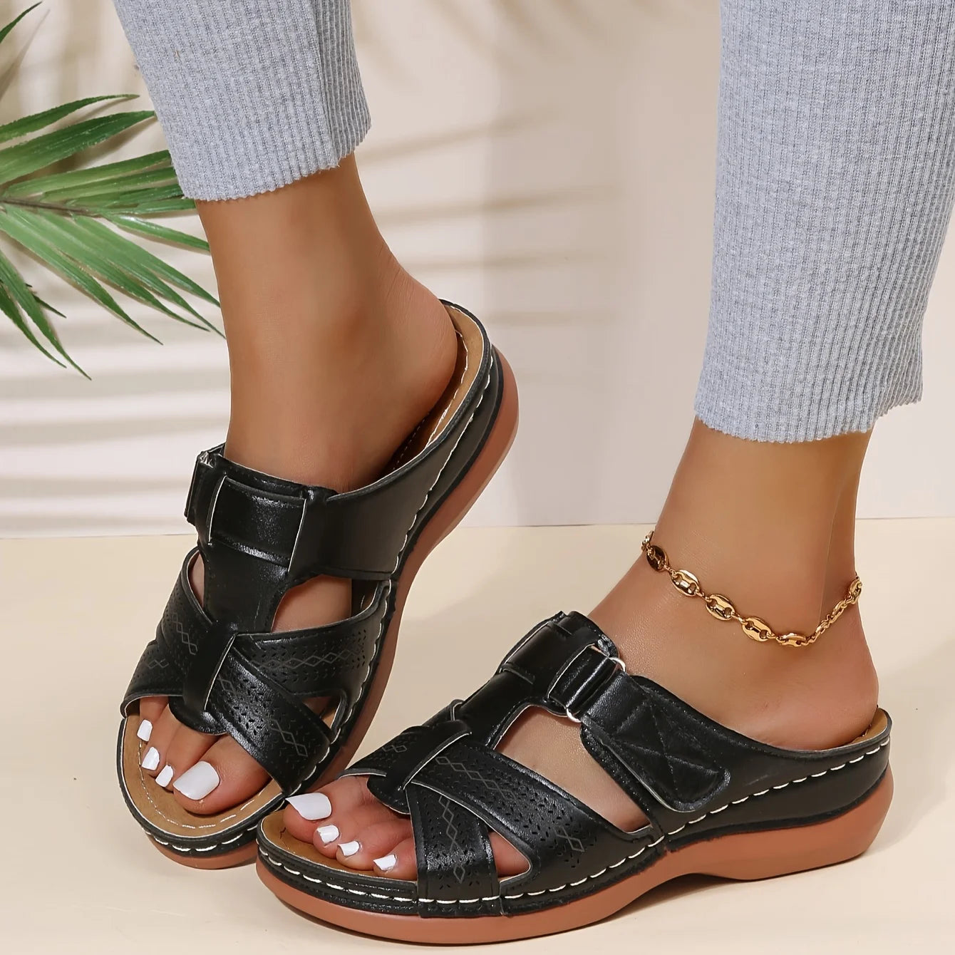 Women’s Comfortable Striped Fisherman Sandals – Arch Support, Lightweight Peep Toe Summer Slippers (3–5cm Heel)