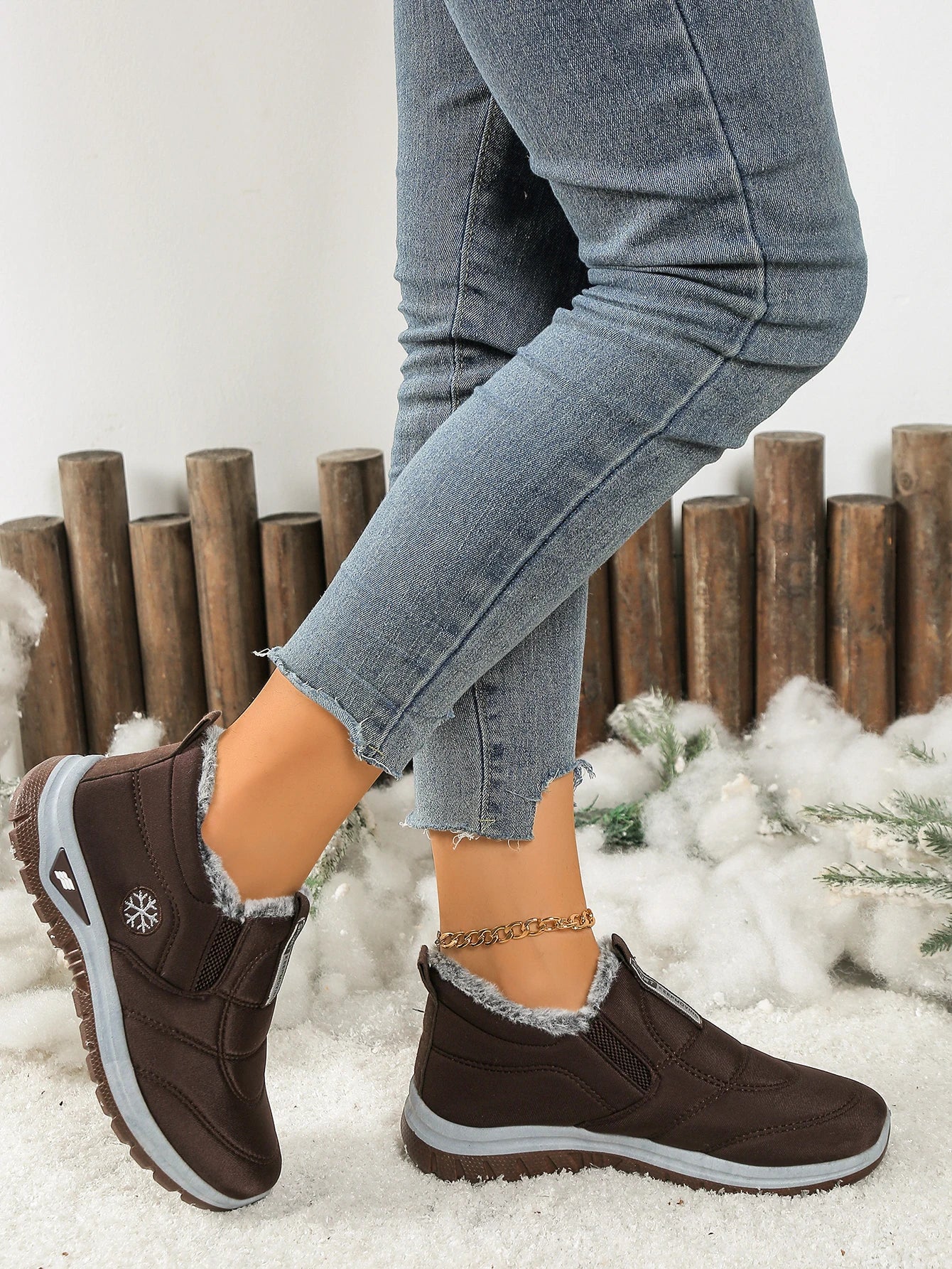 Women’s Lightweight Fleece-Lined Ankle Snow Boots – Soft Sole Slip-On Winter Casual Boots