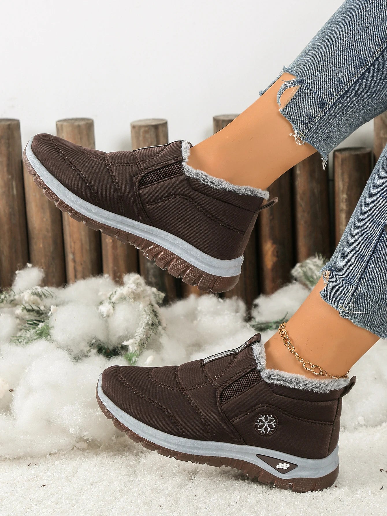 Women’s Lightweight Fleece-Lined Ankle Snow Boots – Soft Sole Slip-On Winter Casual Boots