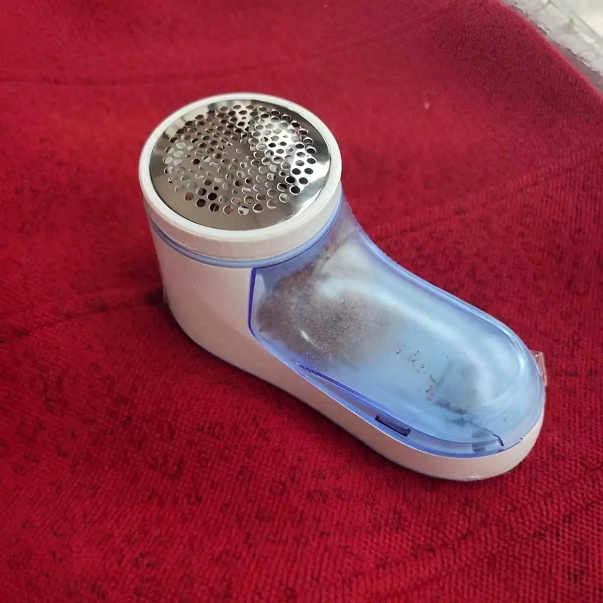Electric Fabric Shaver & Lint Remover – Portable Hair Ball Trimmer for Clothes & Upholstery